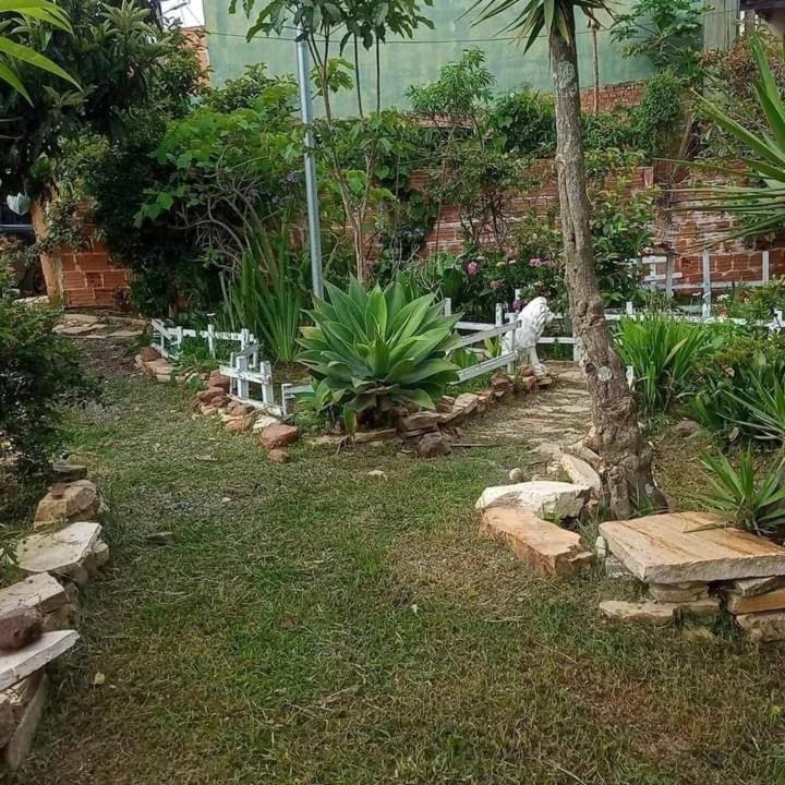 Hostel E Pousada Gratiluz São Tomé das Letras Buitenkant foto